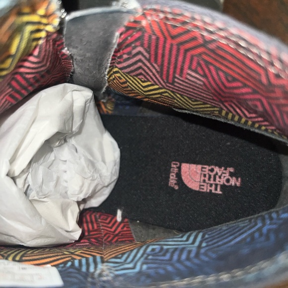 The North Face BridgetonZip Bootie. Dark Gull Grey/TNF Black. Size 9 - Picture 9 of 14